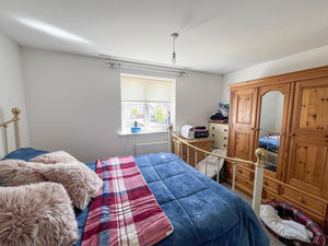 Bedroom- click for photo gallery